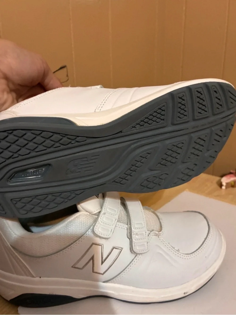 New Balance Mens White Hook-and-Loop Sneakers